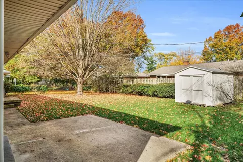 1204 Devonshire Dr, Champaign, IL 61821 photo 30