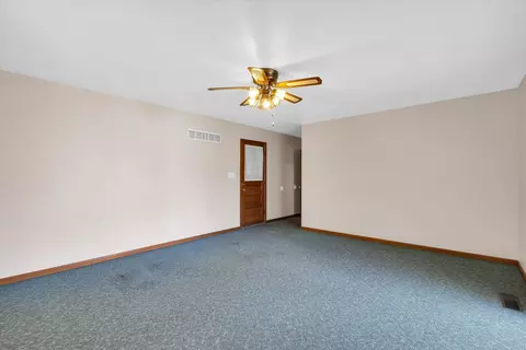 1204 Devonshire Dr, Champaign, IL 61821 photo 18