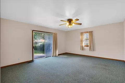 1204 Devonshire Dr, Champaign, IL 61821 photo 17
