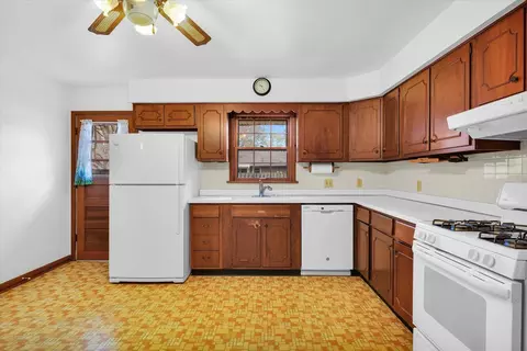 1204 Devonshire Dr, Champaign, IL 61821 photo 13