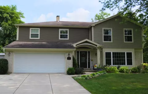 800 Dawes St, Libertyville, IL 60048