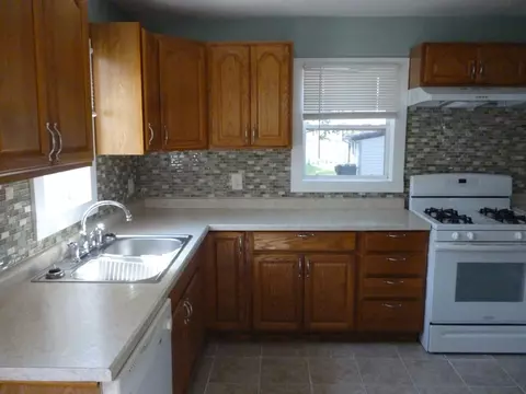 218 E Central St, Princeton, IL 61356 photo 18