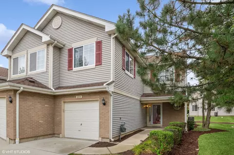 223 Sierra Pass Dr, Schaumburg, IL 60194