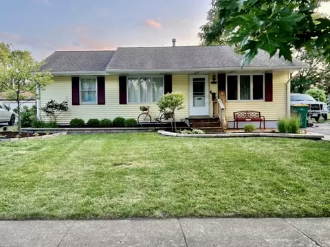 2600 Fairway Dr, Joliet, IL 60435