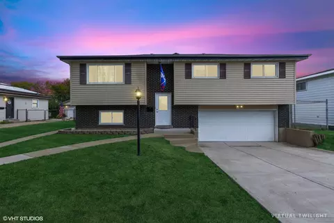 65 S Mill Rd, Addison, IL 60101 photo 2
