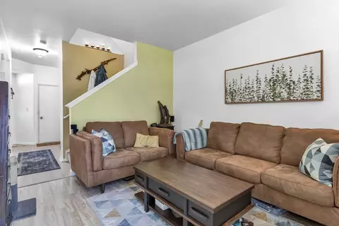 2350 Sheehan Dr, Naperville, IL 60564 photo 8