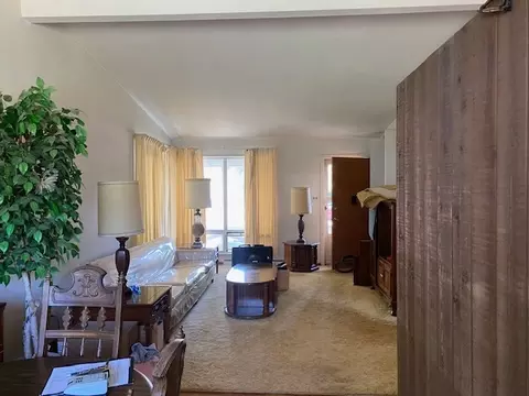 2404 Fulle St, Rolling Meadows, IL 60008 photo 3