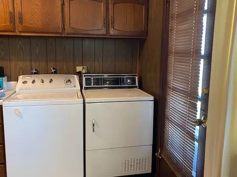 2404 Fulle St, Rolling Meadows, IL 60008 photo 7