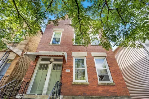 2027 W 19th St, Chicago, IL 60608