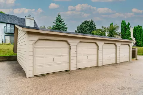 601 Dunham Rd, Gurnee, IL 60031 photo 25