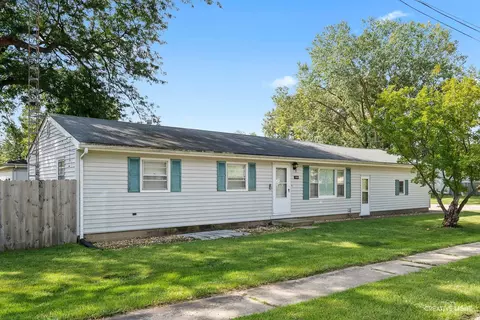 1006 N 15th St, Dekalb, IL 60115