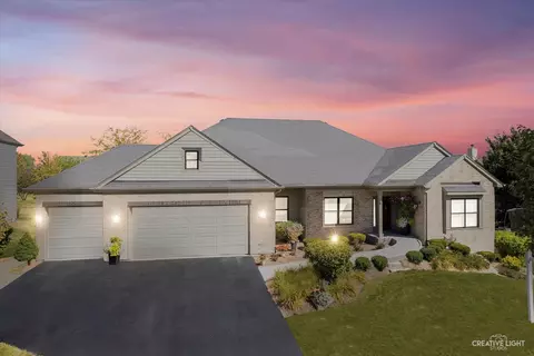 3584 Harmony Cir, Elgin, IL 60124