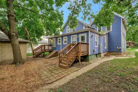 304 W Columbia Ave, Champaign, IL 61820