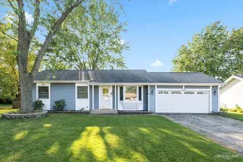 928 Voyager Dr, Bartlett, IL 60103