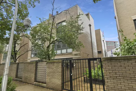 933 W Wrightwood Ave #B, Chicago, IL 60614