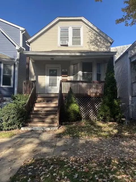 1926 W Cornelia Ave, Chicago, IL 60622