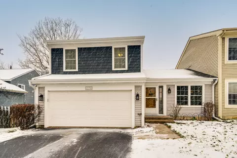 2236 Masters Ln, Round Lake Beach, IL 60073