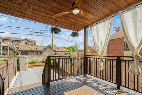 736 E 42nd St, Chicago, IL 60653 photo 24