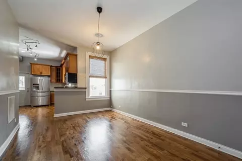 736 E 42nd St, Chicago, IL 60653 photo 8