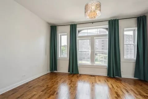 736 E 42nd St, Chicago, IL 60653 photo 11