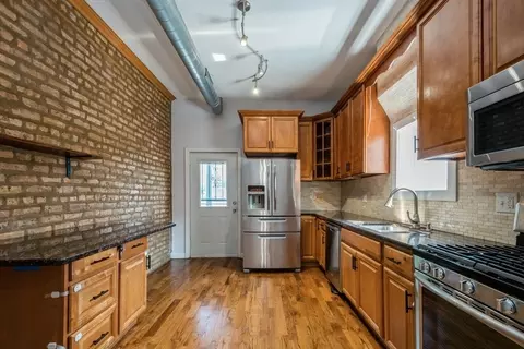 736 E 42nd St, Chicago, IL 60653 photo 6