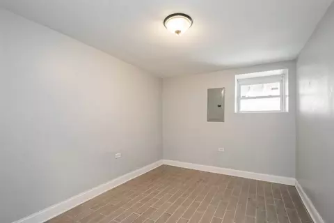 736 E 42nd St, Chicago, IL 60653 photo 21