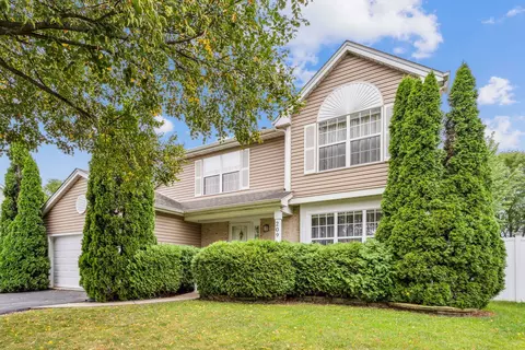 209 Ironbark Way, Bolingbrook, IL 60440