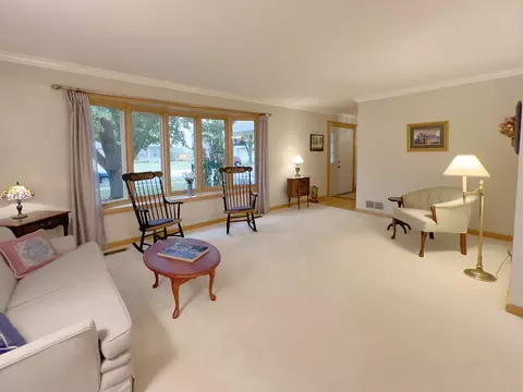 603 Shenandoah Trl, Elgin, IL 60123 photo 7