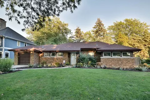 525 N Park Rd, La Grange Park, IL 60526