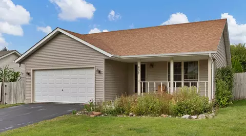 607 Tyler St, Genoa, IL 60135