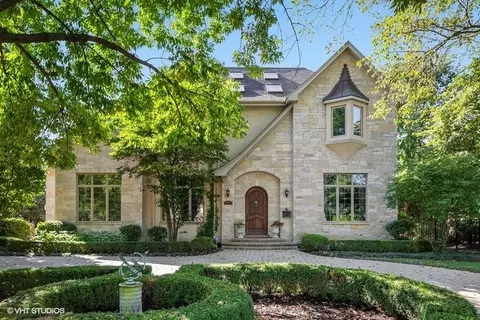 444 Fuller Rd, Hinsdale, IL 60521