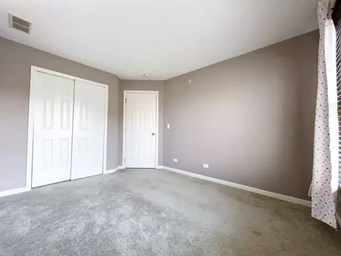 2619 Commons Dr, Glenview, IL 60026 photo 8