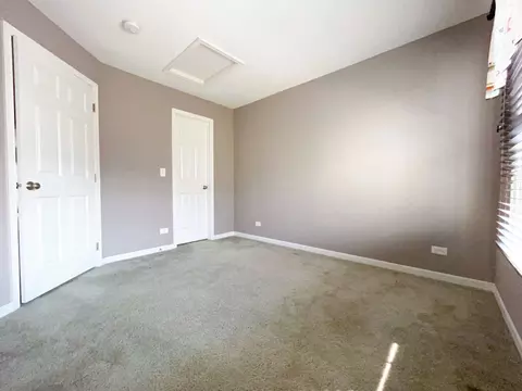 2619 Commons Dr, Glenview, IL 60026 photo 9