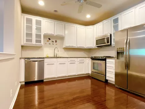 2619 Commons Dr, Glenview, IL 60026 photo 3