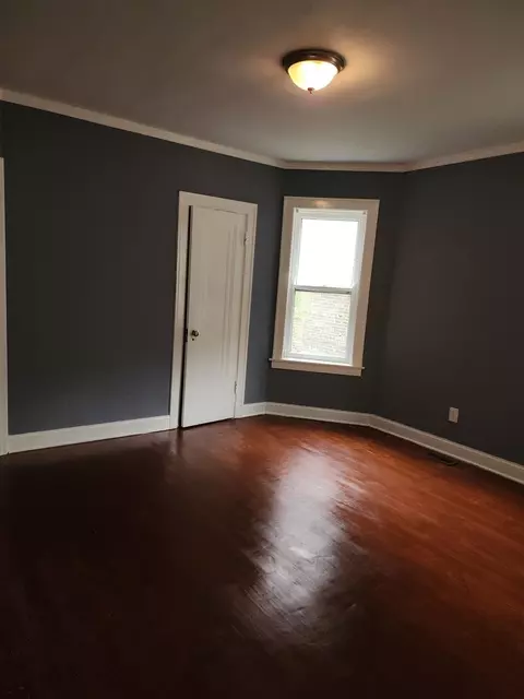 1445 E 76th St, Chicago, IL 60619 photo 3