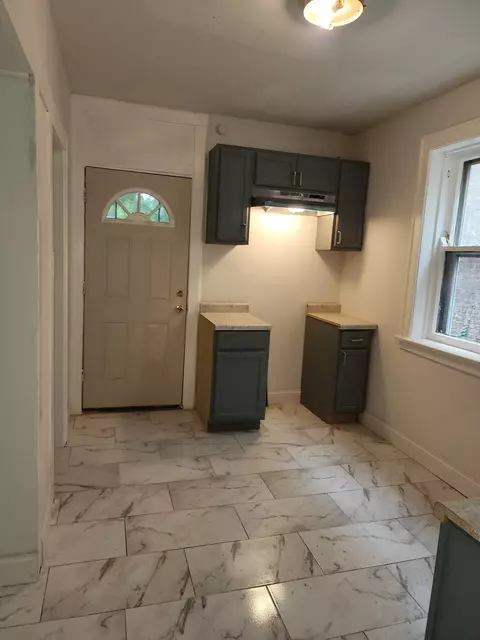 1445 E 76th St, Chicago, IL 60619 photo 5