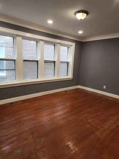 1445 E 76th St, Chicago, IL 60619 photo 6