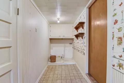 1002 Gary Ct, Wheaton, IL 60187 photo 29