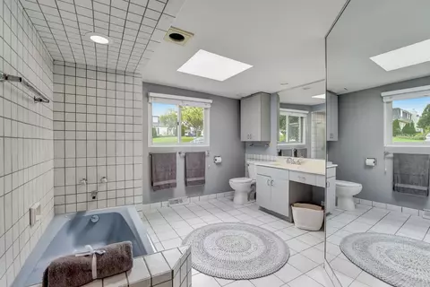 1002 Gary Ct, Wheaton, IL 60187 photo 21