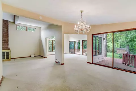 1002 Gary Ct, Wheaton, IL 60187 photo 15