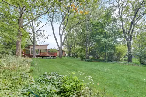 1002 Gary Ct, Wheaton, IL 60187 photo 4