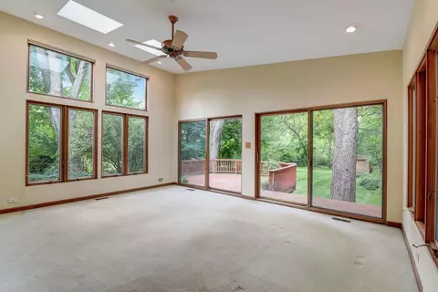 1002 Gary Ct, Wheaton, IL 60187 photo 9