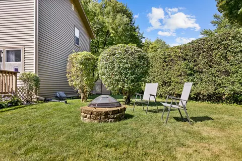 1860 Monday Dr, Elgin, IL 60123 photo 34