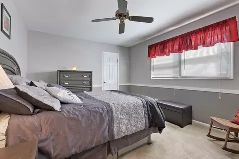 1860 Monday Dr, Elgin, IL 60123 photo 18