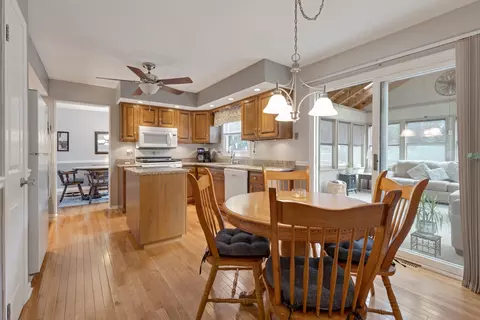 1860 Monday Dr, Elgin, IL 60123 photo 13