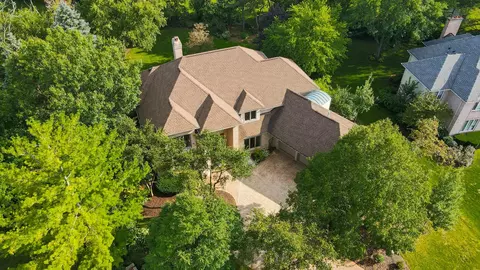 1212 Fox Trail Ct, Naperville, IL 60540