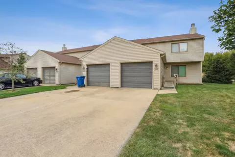 2001 Sunview Dr #0, Champaign, IL 61822