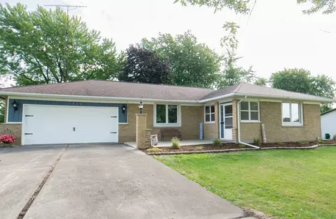 1560 Cardinal Dr, Bourbonnais, IL 60914