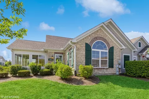 16631 Fox Run Cir, Plainfield, IL 60586
