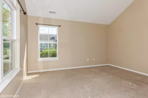 16631 Fox Run Cir, Plainfield, IL 60586 photo 9